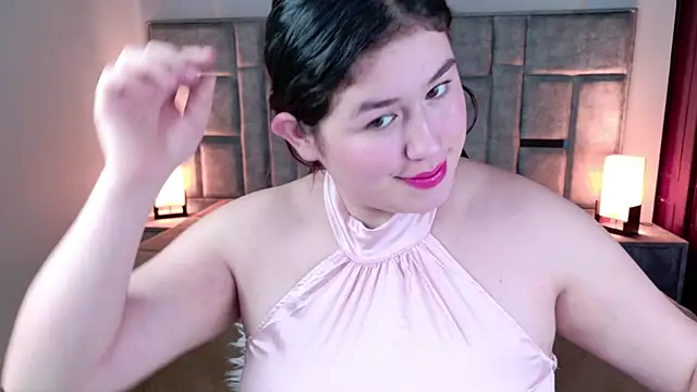 azul veraa online show from April 10, 11:50 am