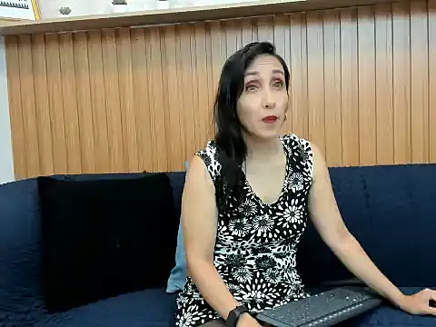 Snapshot of Riley_Reid_Milf chatting on April 30, 12:45 pm Riley Reid Milf online show from April 30, 12:45 pm