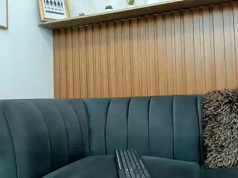 Riley Reid Milf online show from March 10, 1:26 pm