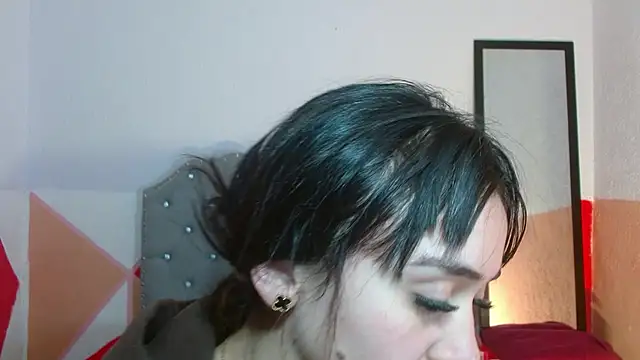 Snapshot of sofiaspring chatting on July 8, 2:40 pm sofiaspring online show from July 8, 2:40 pm