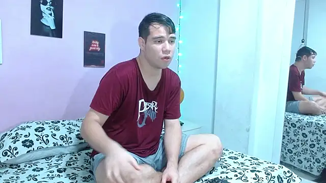 queen night19 online show from January 15, 12:52 pm