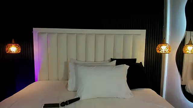 PandoraMiller online show from March 13, 5:07 pm