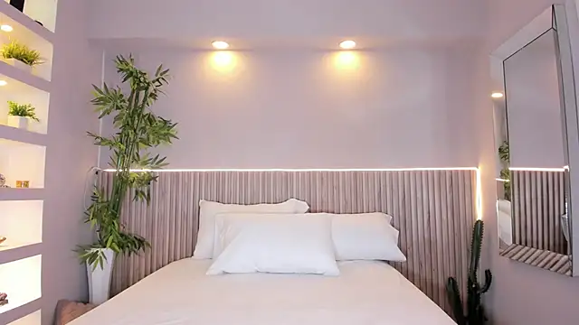 KatheOlson online show from March 15, 12:56 pm