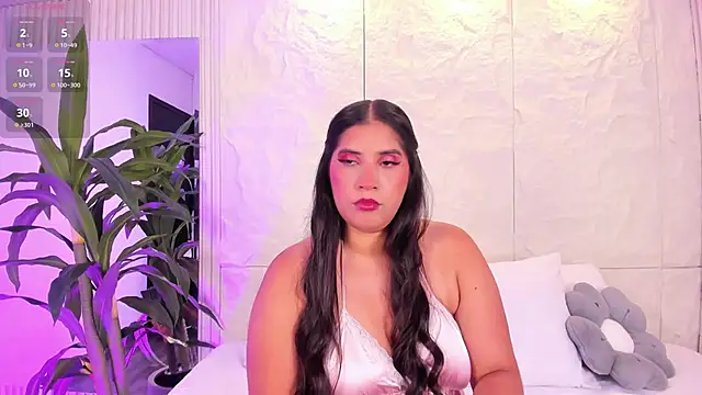 LunaKarther online show from April 12, 4:16 am