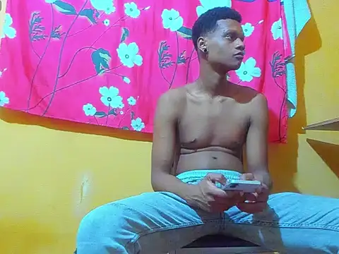 aunstin mohamme online show from February 13, 3:28 am