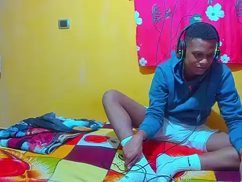 aunstin mohamme online show from February 18, 2:20 am