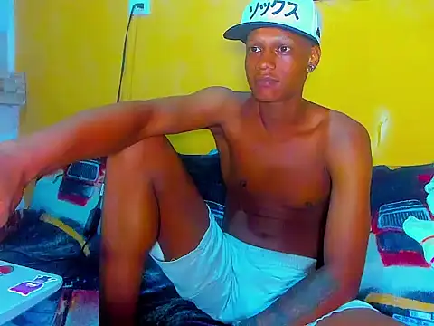 aunstin mohamme online show from April 14, 11:43 pm