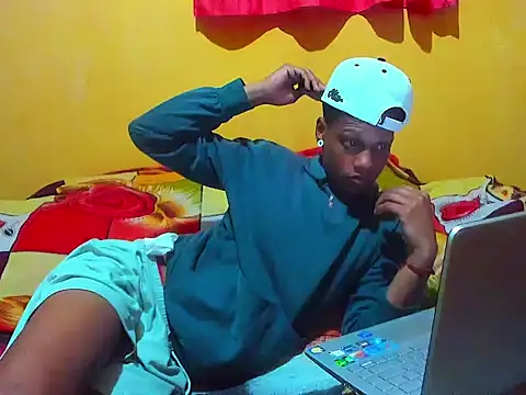 aunstin mohamme online show from March 23, 8:03 am