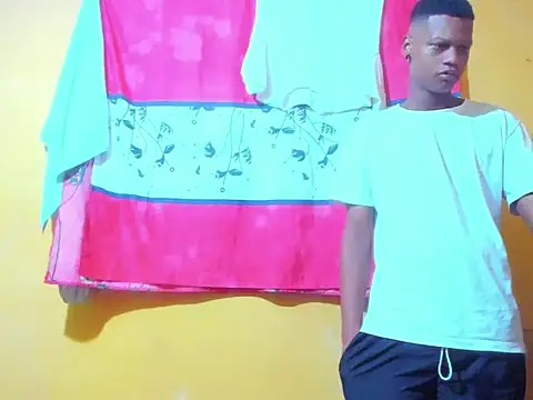 aunstin mohamme online show from February 15, 4:13 am