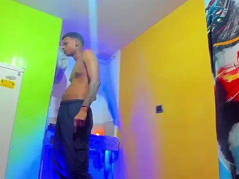 aunstin mohamme online show from February 6, 7:43 pm