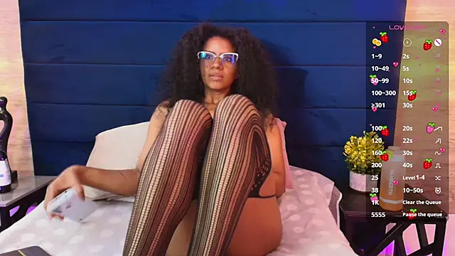 Ellie-Alves online show from March 27, 2:18 pm