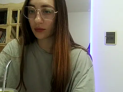 Snapshot of Noracherry chatting on February 19, 10:29 pm Noracherry online show from February 19, 10:29 pm