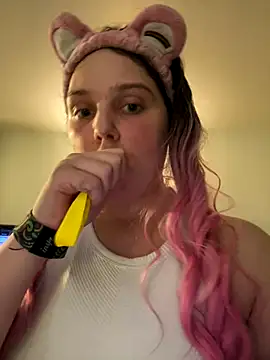 haileyjayb online show from January 7, 3:22 am