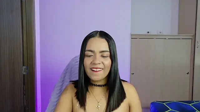 Snapshot of manuela99x chatting on June 12, 7:22 pm manuela99x online show from June 12, 7:22 pm