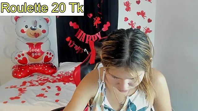 Snapshot of Bella_Blanca chatting on February 16, 12:15 pm Bella Blanca online show from February 16, 12:15 pm