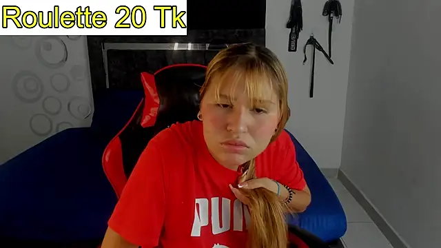 Snapshot of Bella_Blanca chatting on February 9, 12:14 pm Bella Blanca online show from February 9, 12:14 pm