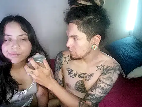 steffandjoshh420 online show from February 5, 2:18 am