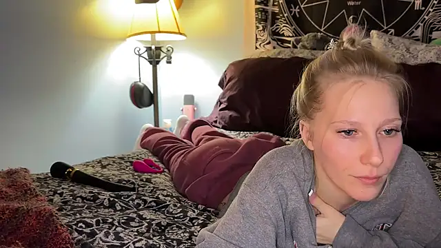 mysunidreamss online show from April 3, 1:56 am