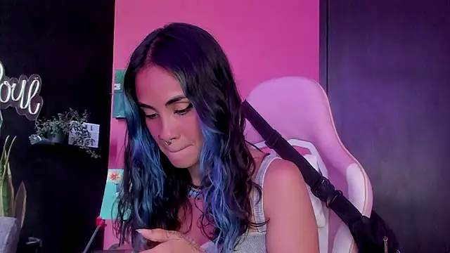 azula lillet online show from February 21, 8:55 pm