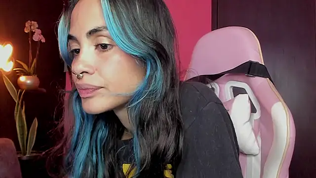 azula lillet online show from January 11, 9:33 pm