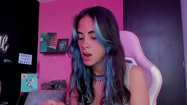 azula lillet online show from March 12, 8:24 pm