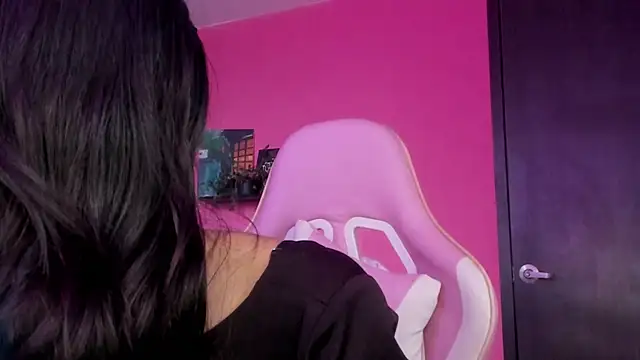 azula lillet online show from April 10, 9:11 pm