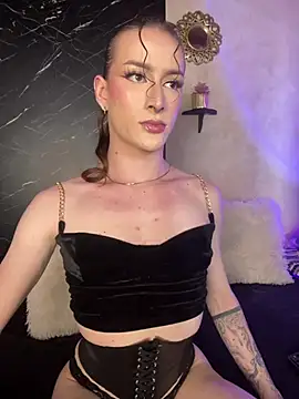 Alana Stone online show from May 18, 6:45 pm