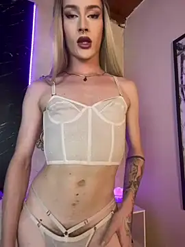 Alana Stone online show from July 3, 7:09 pm