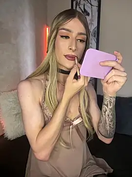 Alana Stone online show from April 24, 7:27 pm
