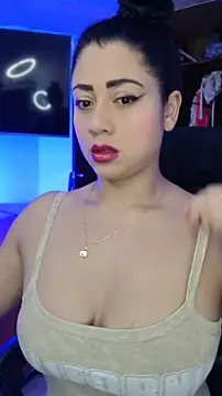 Snapshot of Girl_kataleya10 chatting on May 14, 11:35 pm Girl kataleya10 online show from May 14, 11:35 pm