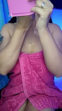 Snapshot of Girl_kataleya10 chatting on July 14, 11:00 pm Girl kataleya10 online show from July 14, 11:00 pm