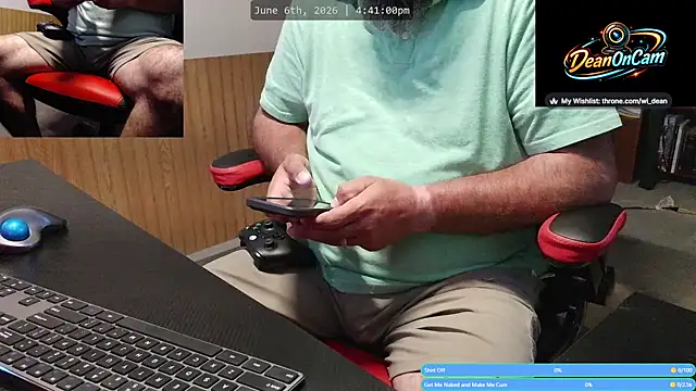 Snapshot of DeanonCam chatting on June 6, 9:42 pm DeanonCam online show from June 6, 9:42 pm