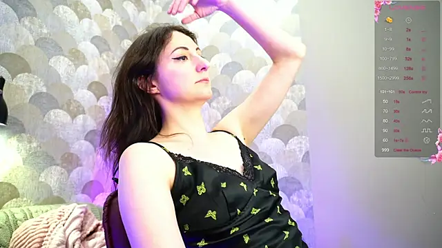 Ruby blossom  online show from January 18, 9:18 pm