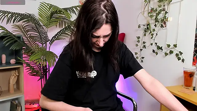 Ruby blossom  online show from January 15, 6:06 am