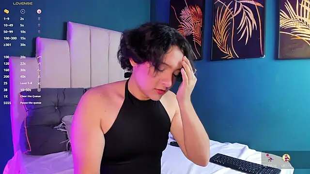 Nicki Ripperton online show from April 6, 3:57 am