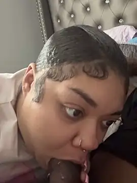 hispinkfreak219 online show from March 8, 2:09 pm