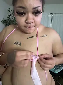 hispinkfreak219 online show from February 16, 2:10 am