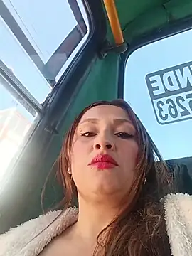 Snapshot of Alejandra_N chatting on May 9, 1:58 pm Alejandra N online show from May 9, 1:58 pm