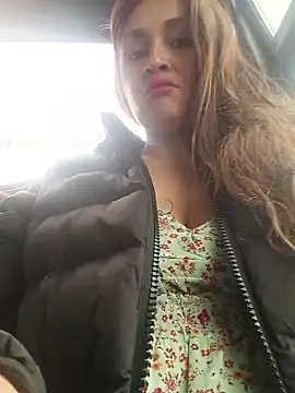 Snapshot of Alejandra_N chatting on May 12, 4:46 pm Alejandra N online show from May 12, 4:46 pm