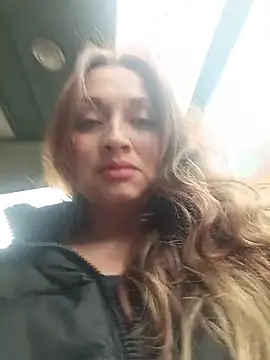 Snapshot of Alejandra_N chatting on May 1, 6:24 pm Alejandra N online show from May 1, 6:24 pm
