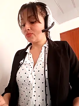 Alejandra N online show from February 6, 2:24 pm