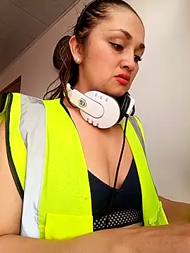 Alejandra N online show from February 22, 1:57 pm