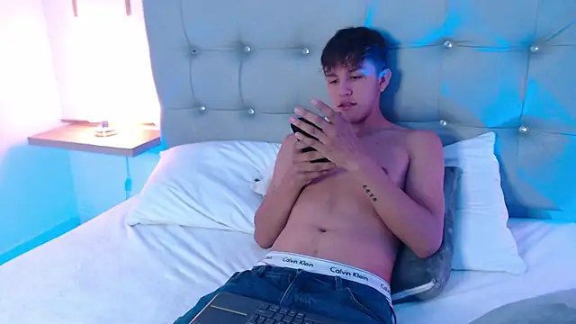 johnny blake  online show from January 13, 6:45 pm