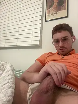 bttmboy21 online show from February 24, 3:18 am