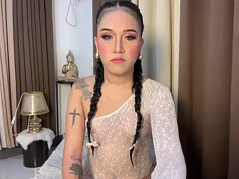 savanna pleasure online show from March 25, 3:55 pm