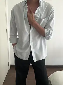 Dickieplay001 online show from April 5, 6:20 am