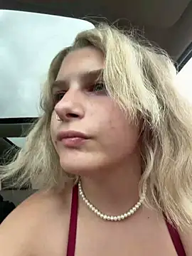Snapshot of SassynNatty chatting on July 8, 9:15 pm SassynNatty online show from July 8, 9:15 pm