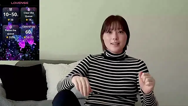 Snapshot of isshiki00 chatting on March 8, 2:59 am isshiki00 online show from March 8, 2:59 am