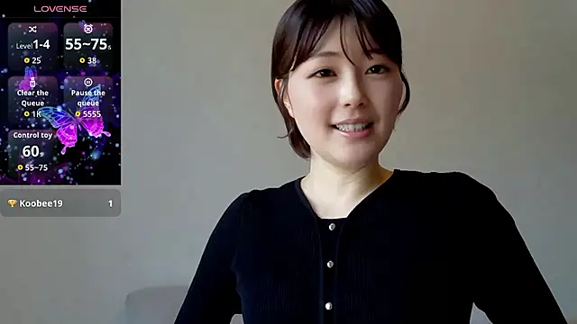 Snapshot of isshiki00 chatting on May 9, 2:04 am isshiki00 online show from May 9, 2:04 am