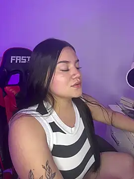 abby gonzales online show from March 15, 7:15 am